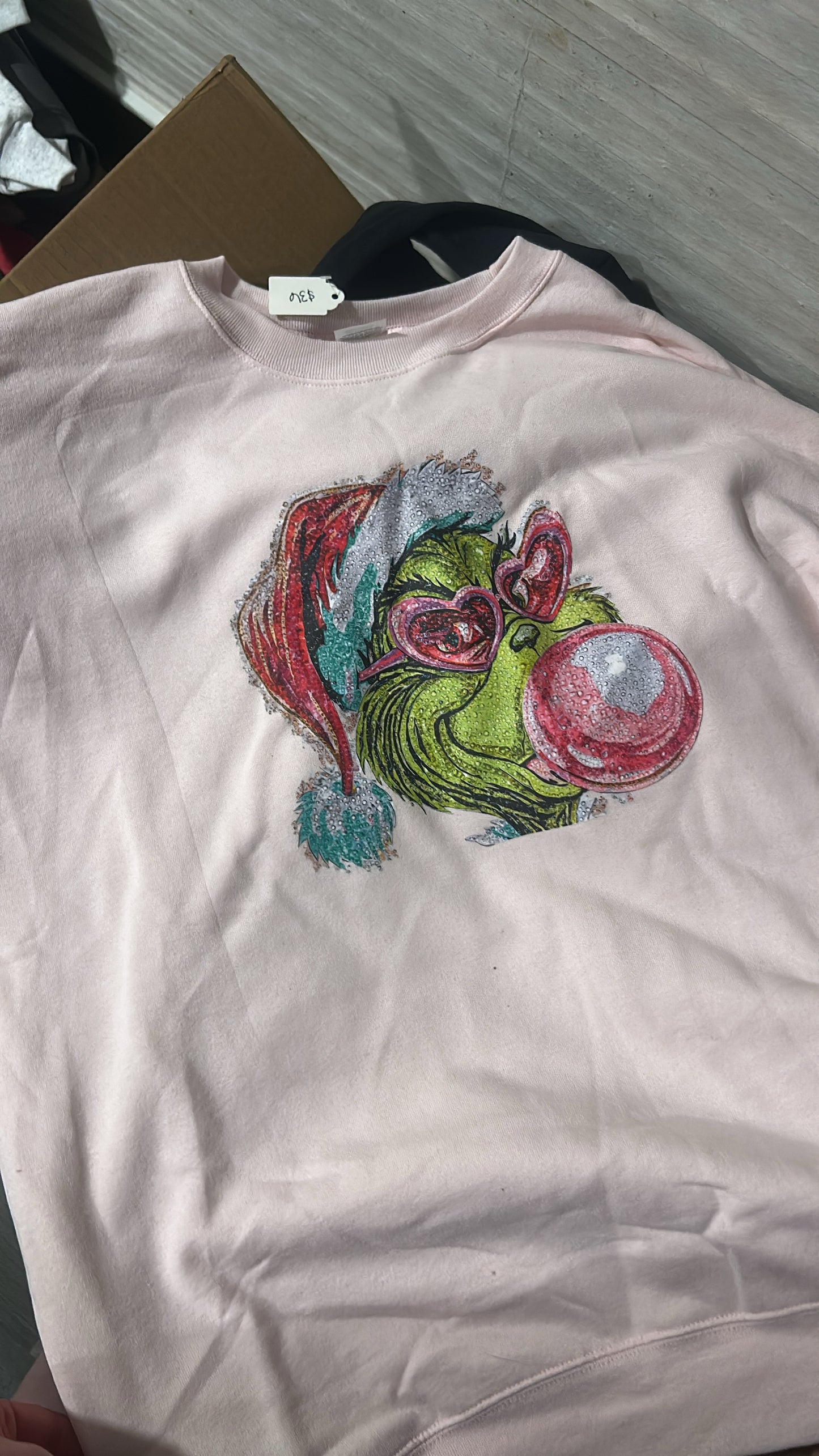 XL light pink grinch Crewneck